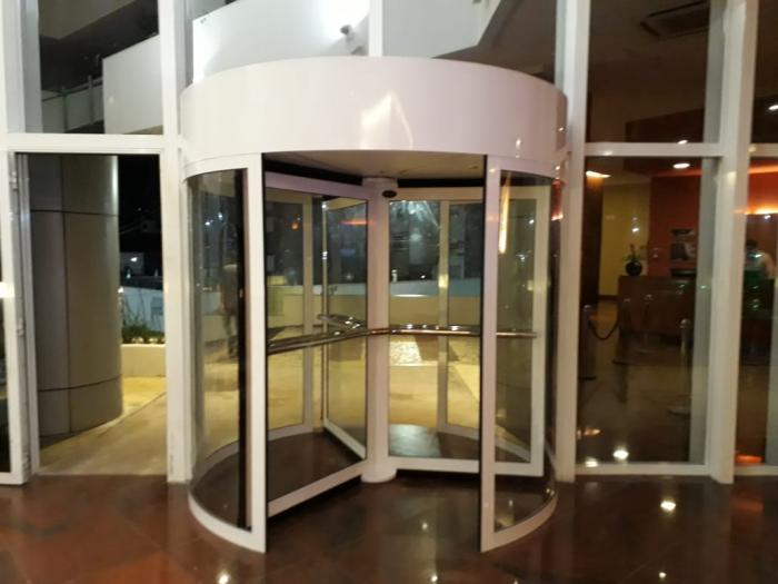 Porta Giratória Redor Vip 2400-3F - São Luiz -MA