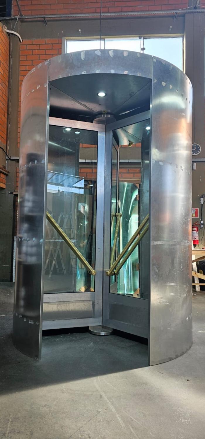 Porta Giratória Redor Vip 3F Especial
