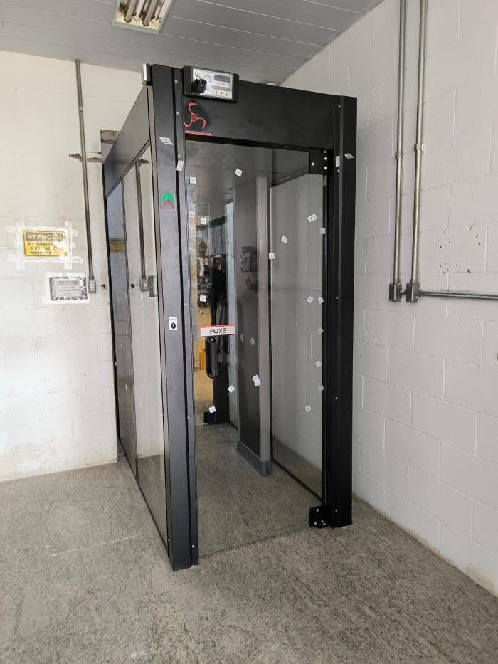Porta Eclusa Recta Control  HS3