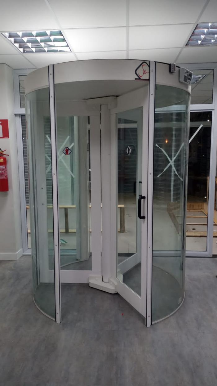Porta Giratória Redor DXC LL