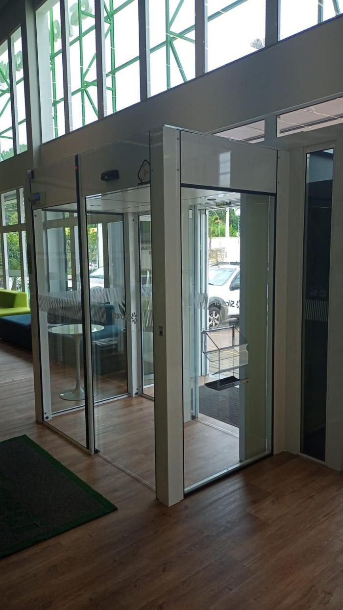 Porta Eclusa Automática Deslizante - DX8C  - São Leopoldo - RS