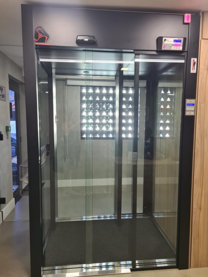 Porta Eclusa Automática Deslizante Minus DX8C