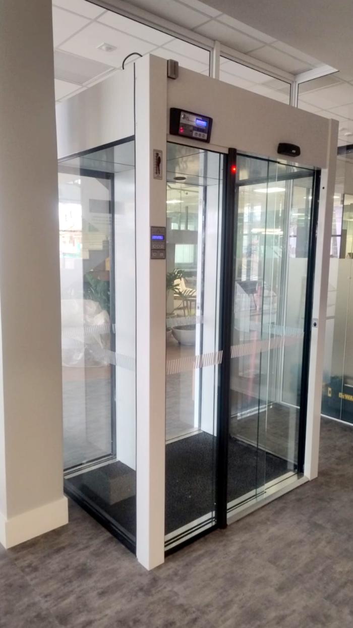 Porta Eclusa Automática deslizante Minus DX8C