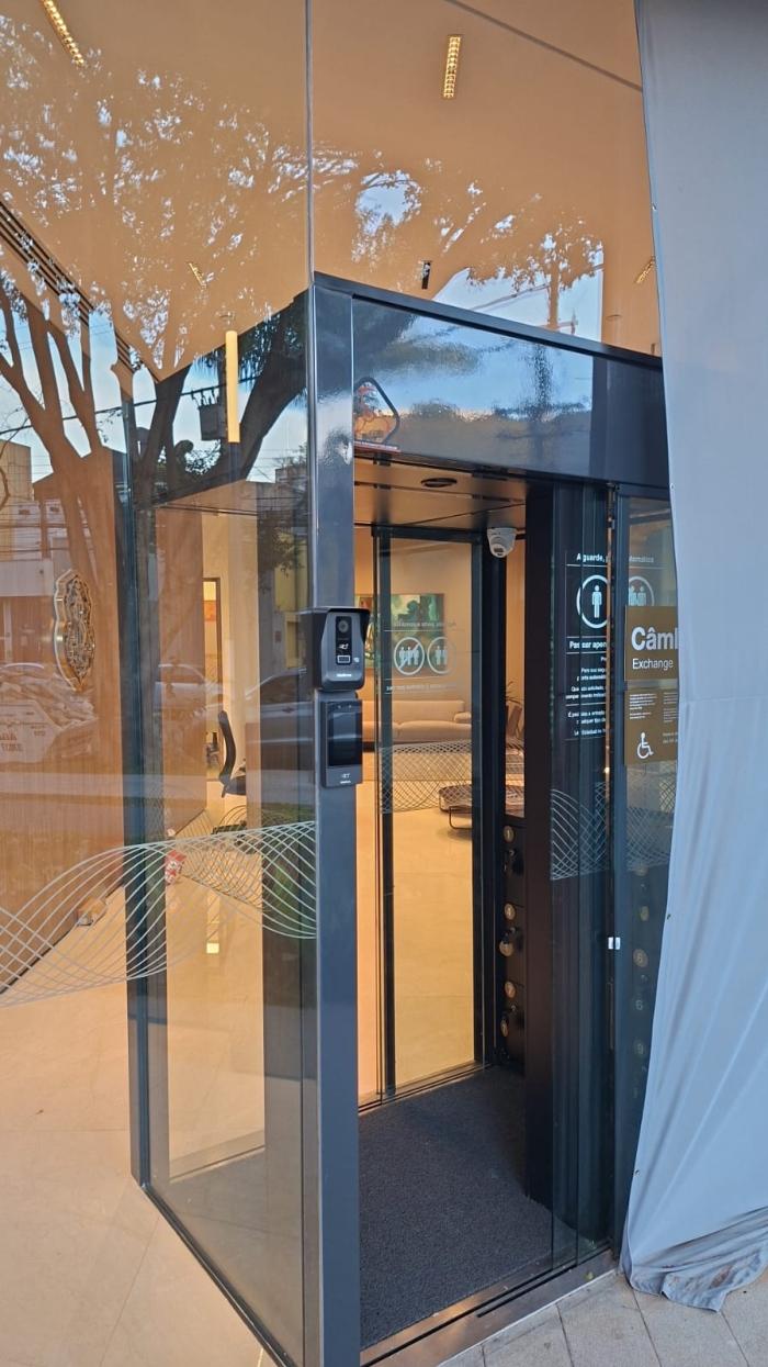 Porta Eclusa Deslizante Automática Minus